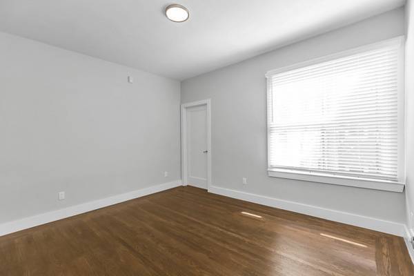 $4,995 / 2br - 721ft2 - COMING SOON ~ WALK TO PANHANDLE/GG PARK ~ NOPA 2BD 1BA WITH W/D IN UNIT (NOPA)63668011657473122