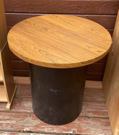 Heavy Round Table 1