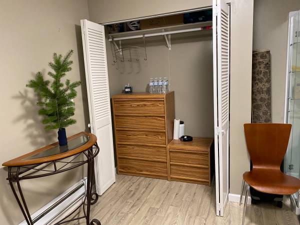 $570 Room with bath and backyard access offered now (san leandro)63667872441091123