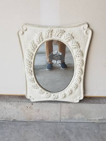 Cottage Mirror 1