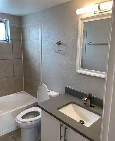 Built-in Microwave., Sarasota FL, Studio 1