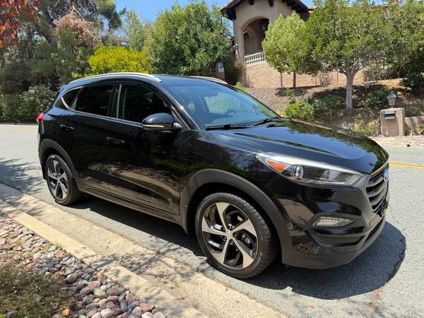 2016 Hyundai Tucson Sport SUV , 105k Miles , 1 Owner , Clean Title - $7,900 (San diego)63440113013377121