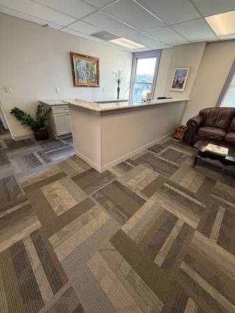 $1 / 134ft2 - Private Office Spaces for Sublease (Salem)64151650070914120