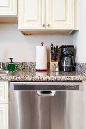 $193 / 2br - Beautiful French Quarter and Frenchmen Street Condo (New Orleans LA)63792268913281122