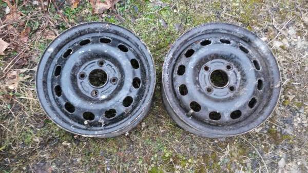 (2) 14" (4) Hole Auto Wheel Tire Rims 1