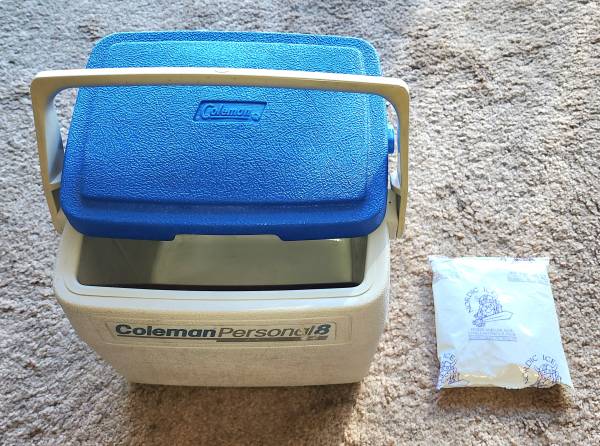Colman Personal 8 Igloo Style Cooler w/ Ice Pack 1