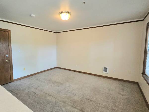 $1,035 / 450ft2 - Studio apartment!! (Tacoma)63929302488066122