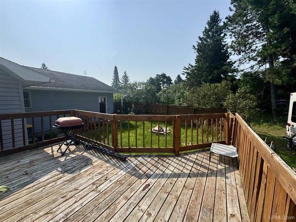 $199,500 3 BR, 2 BA Ranch-style home MLS 50183641 (Crystal Falls)64151608709635122