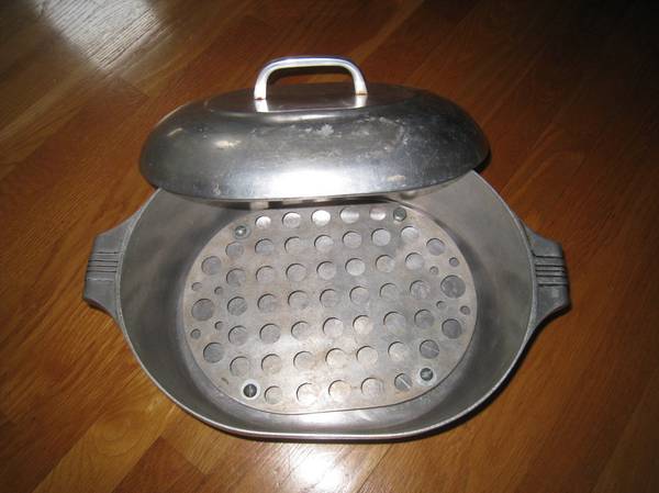 Vintage 1930’s Wagner Ware Magnalite 8 Qt Dutch Oven w Rack & Pamphlet 1