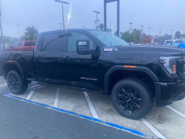 2026 GMC Sierra 2500HD 4WD - Photo 6