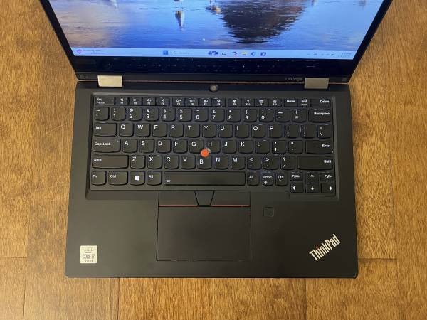 Lenovo Thinkpad Yoga L13 - Core i5, 8GB RAM, 256GB SSD (1 bad port) - $100 (Brookline)63471245720707123