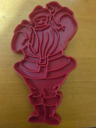 TUPPERWEAR CHRISTMAS 1