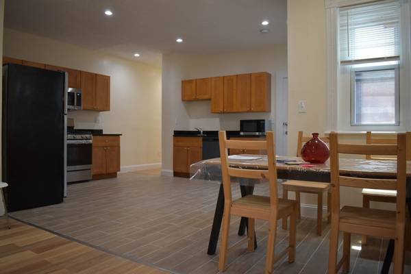 $1,125 / 1br - 120ft2 - Room rental: 16 Glenville Ave, Unit 2, Allston MA (one room) (Allston)63996403214979120