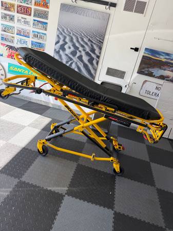 Gurney stretcher rugged 1