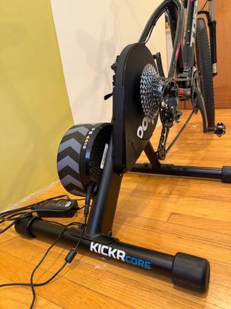 Wahoo Kickr Core Indoor Bike Trainer 1