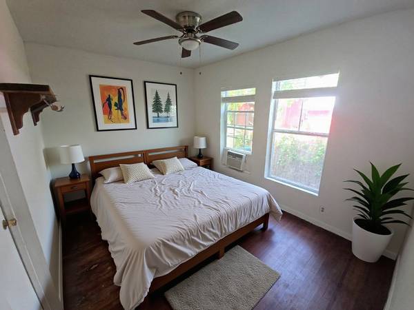 $599 / 1br - Large room available NOW. Text/call for a showing. Lots of windows. (East Austin, E. Riverside and Montopolis)63979118630786120