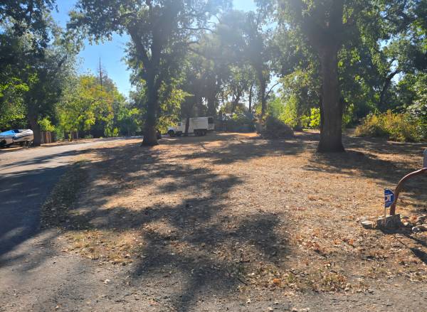 $67,000 ¡Casi 1/2 acre de terreno en un vecindario maravilloso! (Redding)64151588546049121