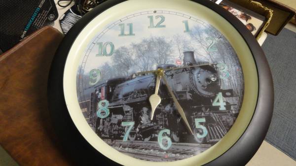 Train Clock 1