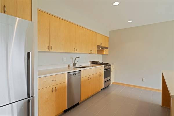 $1,799 / 2hab - 800ft2 - 2 habitaciones a pie de distancia de UMN St Paul (Lauderdale)63868699057409122
