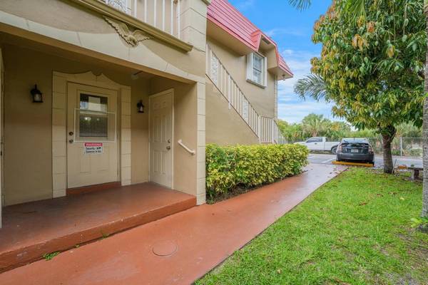 $2,100 / 2br - 1100ft2 - 2 Bed 2 Bath 495 SE 8th St 147, Deerfield Beach, FL (Deerfield Beach)64049278535041123