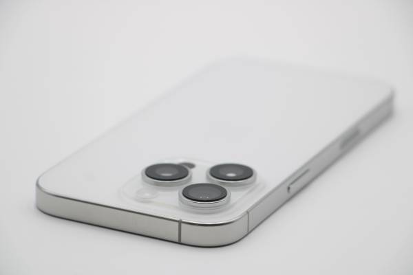 NUEVO - Apple iPhone 16 Pro 256 GB Blanco, LIBRE DE FÁBRICA / CON GARANTÍA - 890 dólares (Duluth)63469931747841124