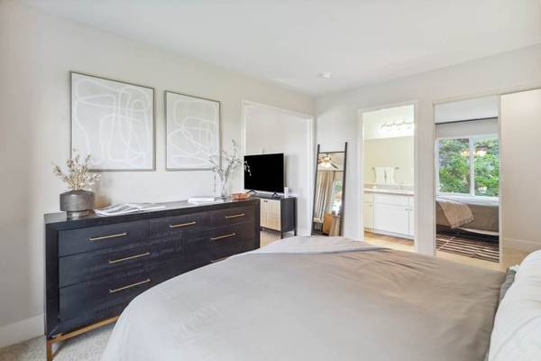 $1,736 / 2br - 952ft2 - Dishwasher, in Beaverton OR, 2BD 2BA (11601 SW Teal Blvd, Beaverton, OR)64038884359938123