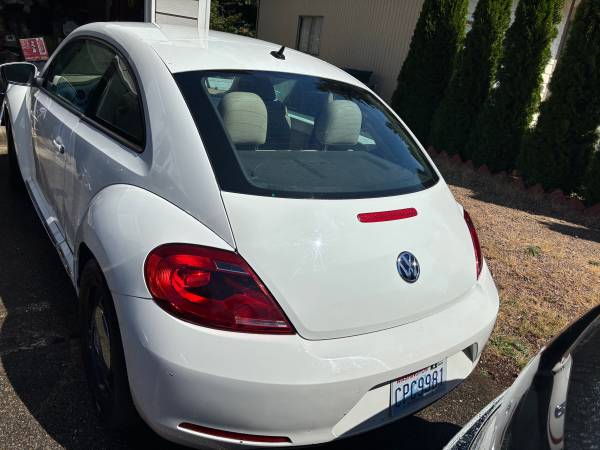 2013 Volkswagen Beetle - $5,800 (South king County)63473823544321122