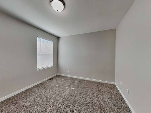 $1,700 / 4br - 2516ft2 - Spacious 4-Bedroom Home in Peaceful Black Forest Area (Colo Springs)63658246980227124
