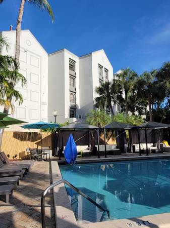 $1,260 Private Room & Private bath & private entrance- (Dania/hollywood)63379590031361123