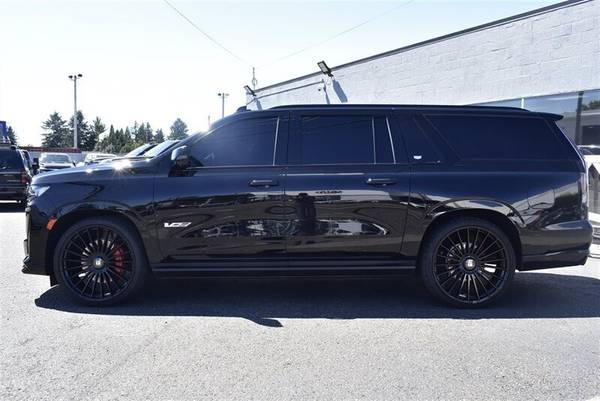 2023 Cadillac Escalade-V ESV Base SUV AWD Tracción en las cuatro ruedas - $129,900 (415 SE 223rd Gresham, OR 97030)63492427909121121