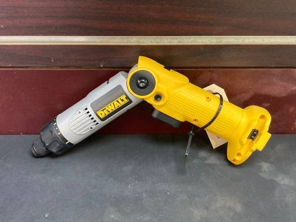 DeWALT DW920 7.2V Screwdriver with Battery and Charger 1