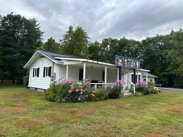 $6,500 / 3225ft2 - Fully renovated 3225 Sq Ft Space for lease at Camp Meade (Middlesex)64179951944066124