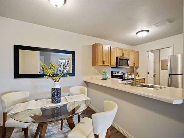 $1,399 / 1br - 904ft2 - Enjoy one month free on select apartments! (6626 Chapel Hill Blvd, Pasco, WA)63838122439041123
