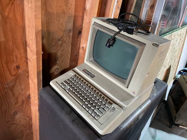 Vintage apple computer 1