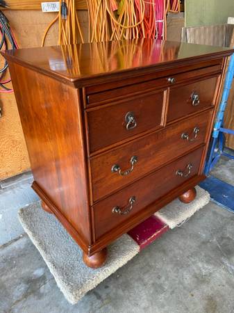 Lexington Bob Timberlake Cherry Nightstand 1