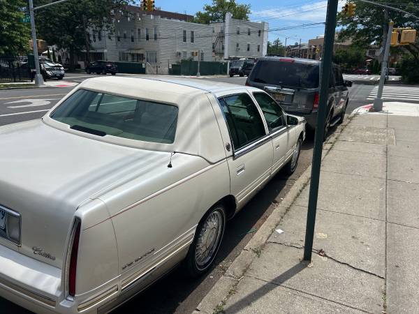 1999 Cadillac D’elegance Deville, 60s special - $2,49963614198144899123