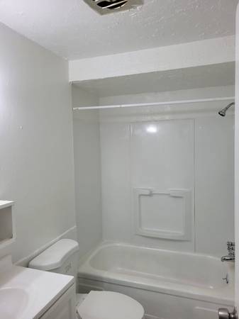 $800.00 / 1br - 650ft2 - Marlboro House63860363959939124