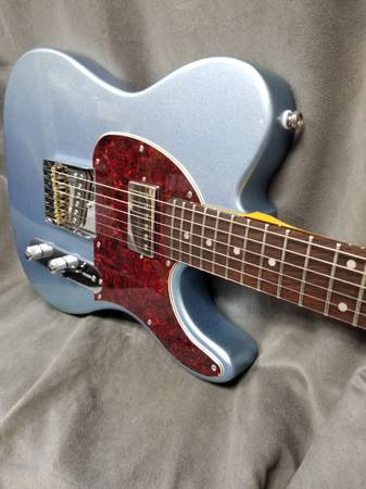 Used electric guitars :  PRS, Schecter, Fender, G&L , EVH 1