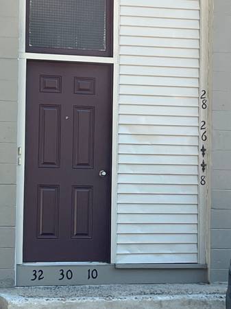 $1,800 / 2br - November 1st, 2025 - 2 Bedroom updated condo w/Washer-Dryer in unit. (Wallingford)64010333217793122