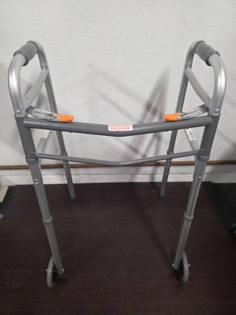 Folding walker 1