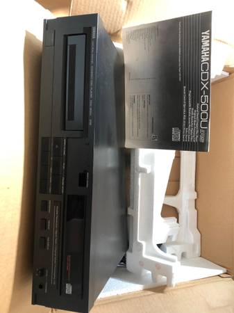 Yamaha CDX-500U 1