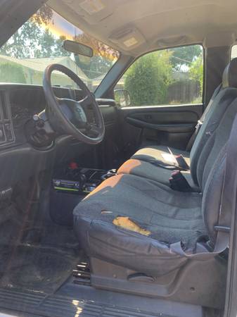 2002 Chevy Silverado 2500HD – 8.1L V8 - $8,000 (Carmichael)63619167222785123