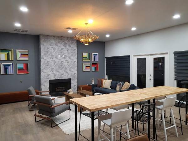 $1,825 / 2br - 808ft2 - REDUCED RENT!! MOVE IN SPECIAL!! (Modesto)63970302360834121