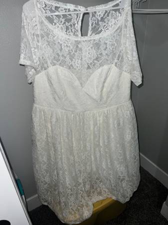White Lace Medium Length Dress 2-3X 1