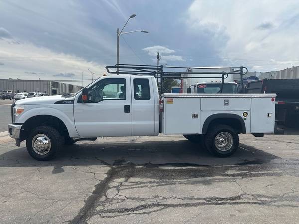 2016 Ford F-350 SUPER DUTY XL 4WD, CARROCERÍA DE UTILIDAD, MATERIAL R - $35,79963493373435651122