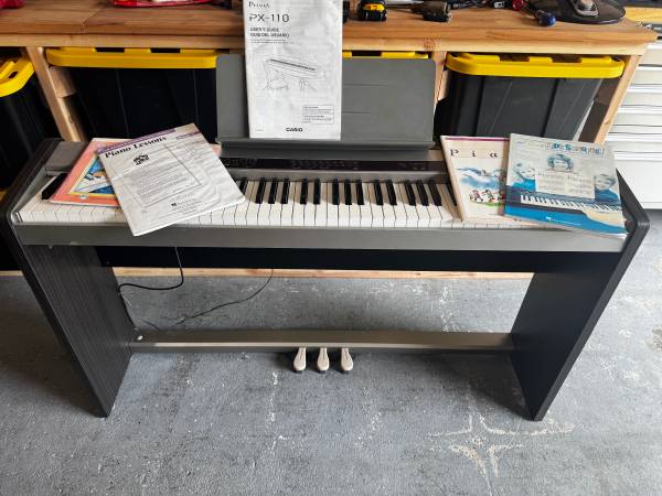 Casio privia PX-110 1
