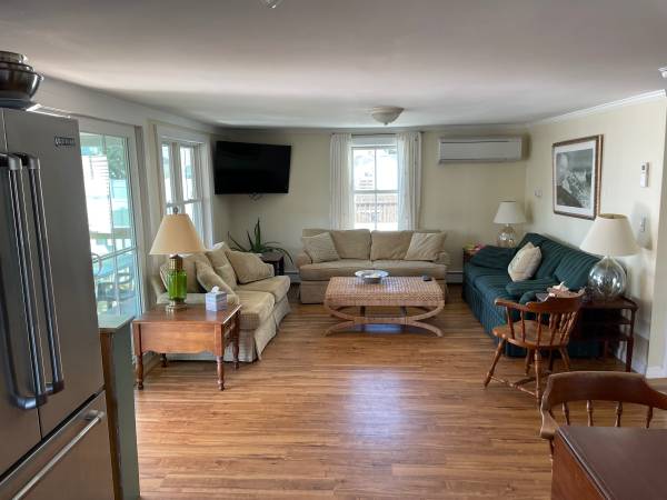 $2,400 / 2br - 1450ft2 - Alquiler amueblado de invierno, 2+ habitaciones/2 baños (Seabrook Bch, NH)63699488054017122