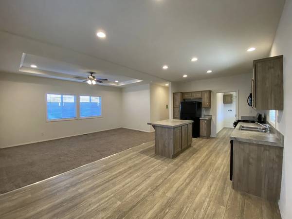 $119,900 / 2br - 1200ft2 - Rio Vista Estates. Home Site #13 is a double-wide, 2 bedrooms (Red Bluff)63972382212483121