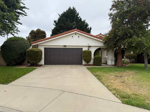 $3,500 / 4br - 1841ft2 - 301 Chaplin Circle (Lompoc)63663836715395120