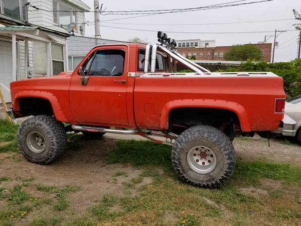 1987 SWB CHEVROLET SILVERADO SHORT BED BOX HIGH ROLLER MONSTER CHEVY - $12,500 (SPOKANE VALLEY)63617879758721120